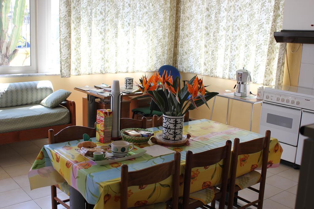 Domus Felix Bed & Breakfast แอร์โกลาโน ภายนอก รูปภาพ